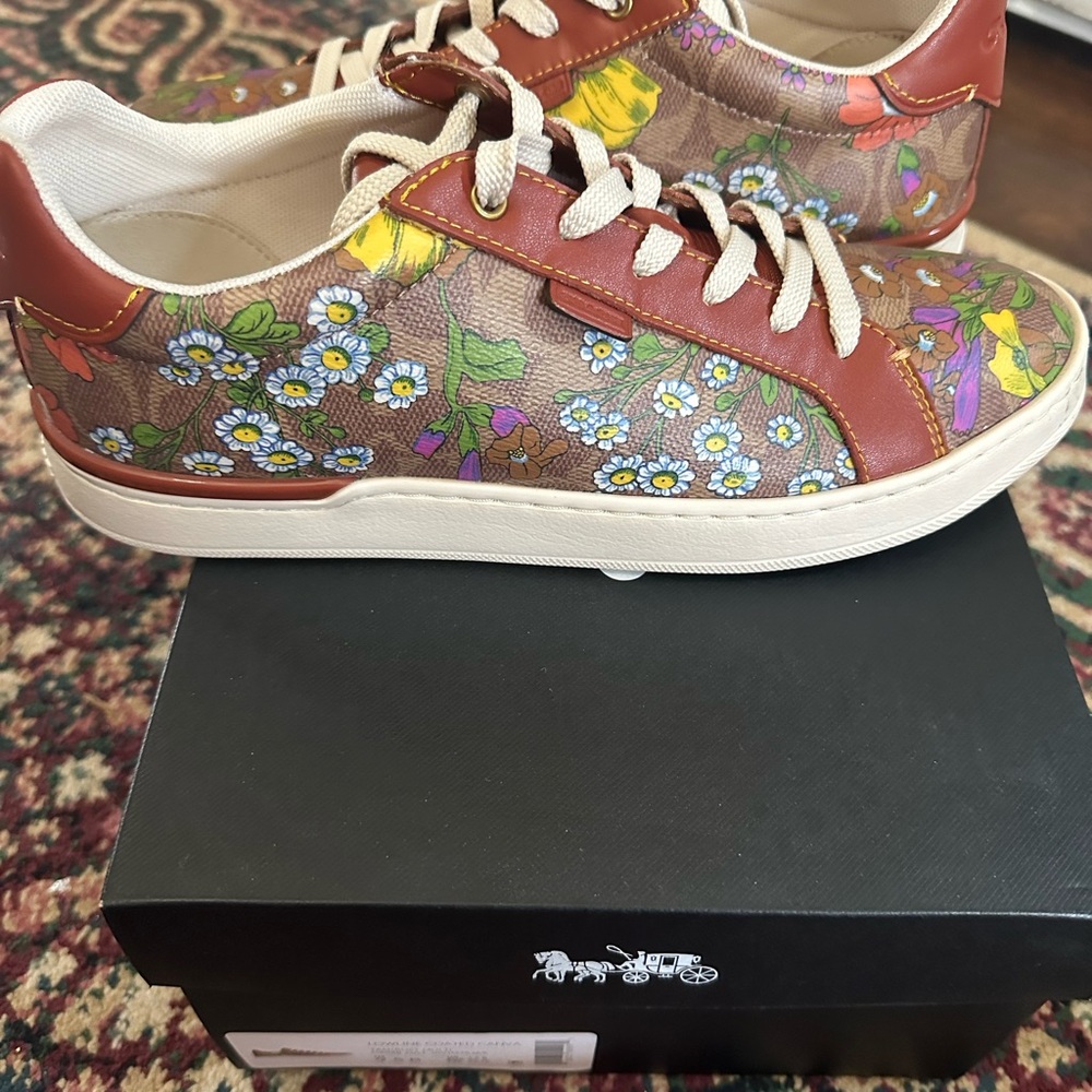Coach women’s 9.5 B lowline Coated Canva Tan/Rust shoes sneakers floral with box - Picture 4 of 15